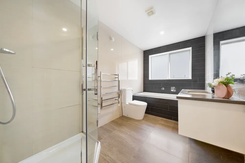 Photos of 39 Colonial Drive