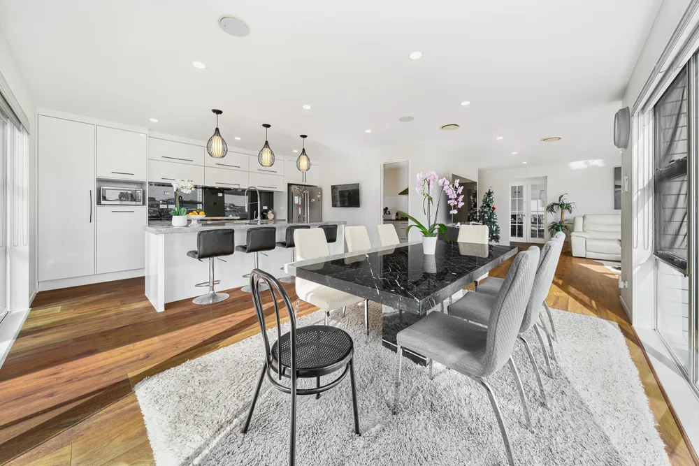 Photos of 39 Colonial Drive
