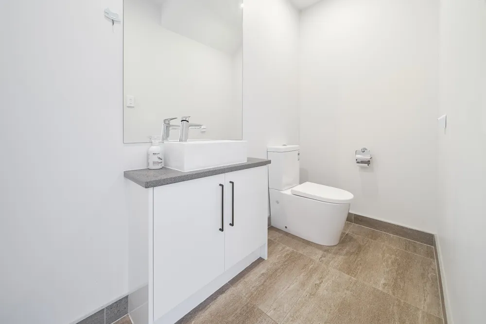 Photos of 39 Colonial Drive