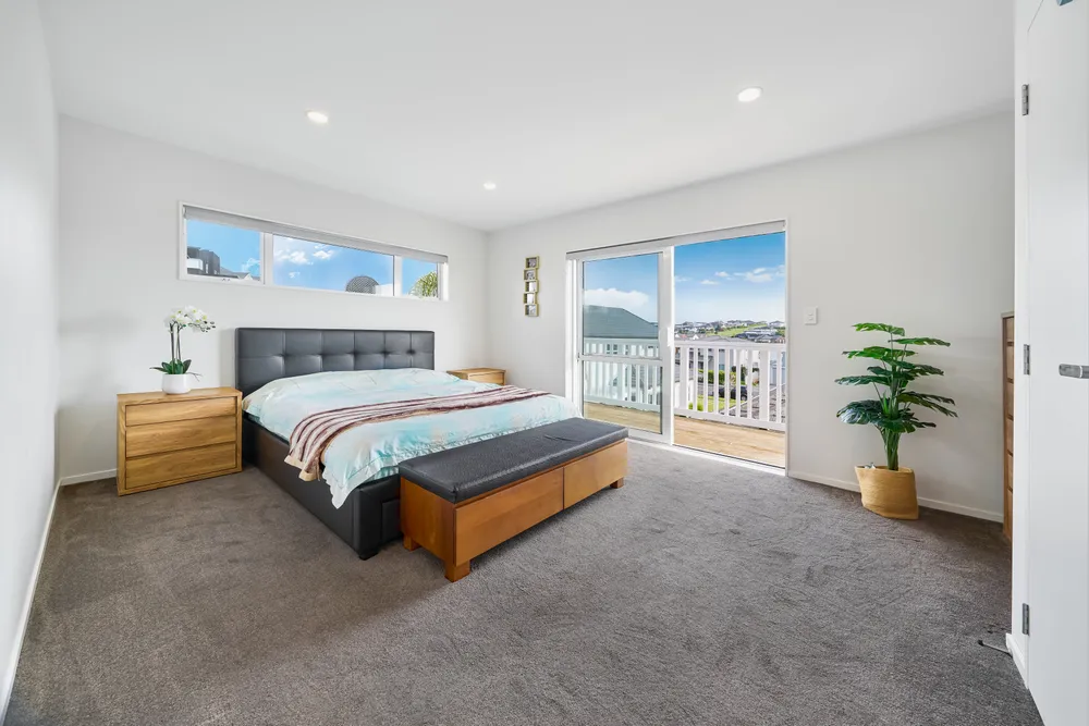 Photos of 39 Colonial Drive
