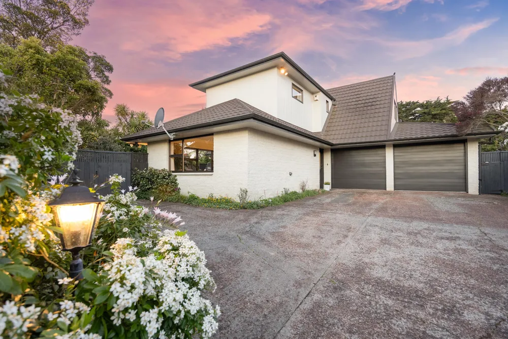 Photos of 77A Waterloo Crescent