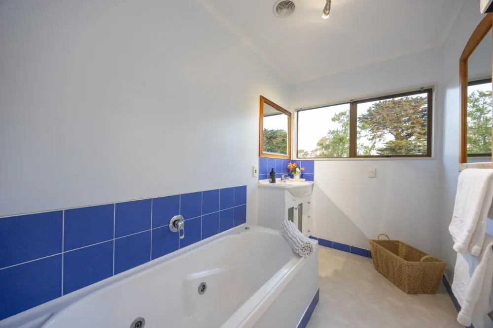 Photos of 77A Waterloo Crescent