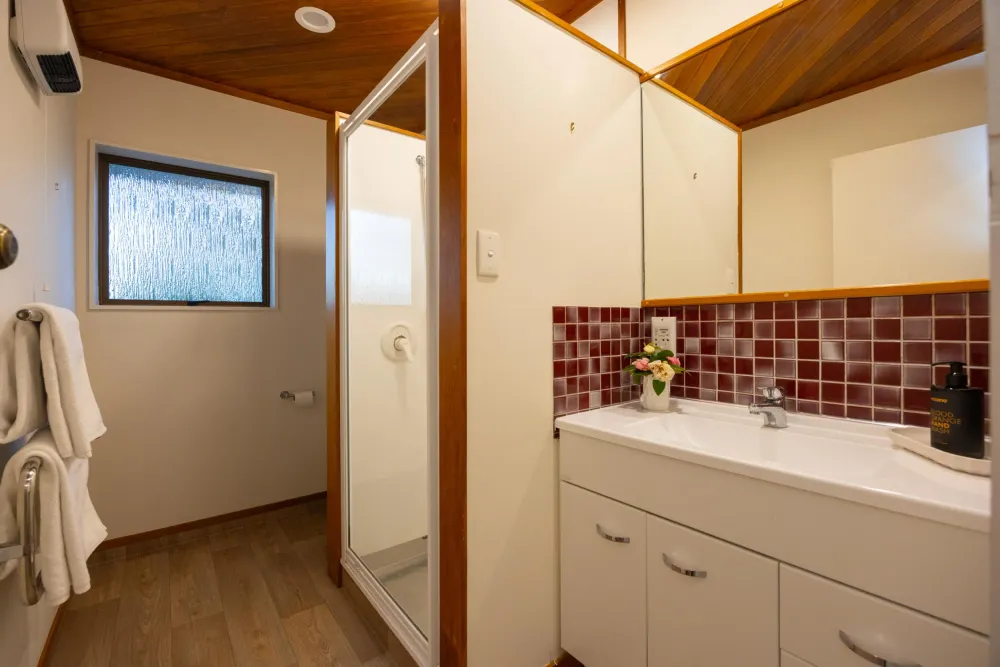 Photos of 77A Waterloo Crescent