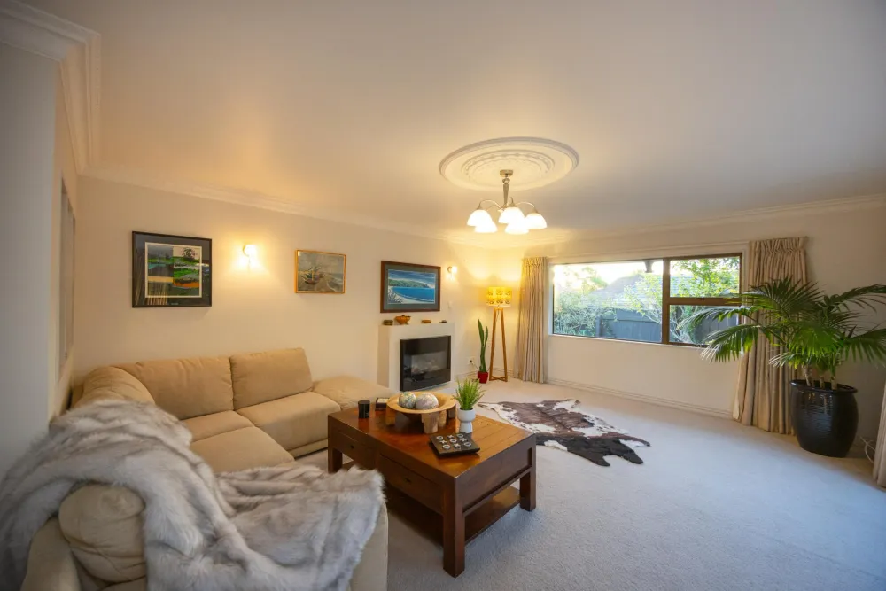 Photos of 77A Waterloo Crescent