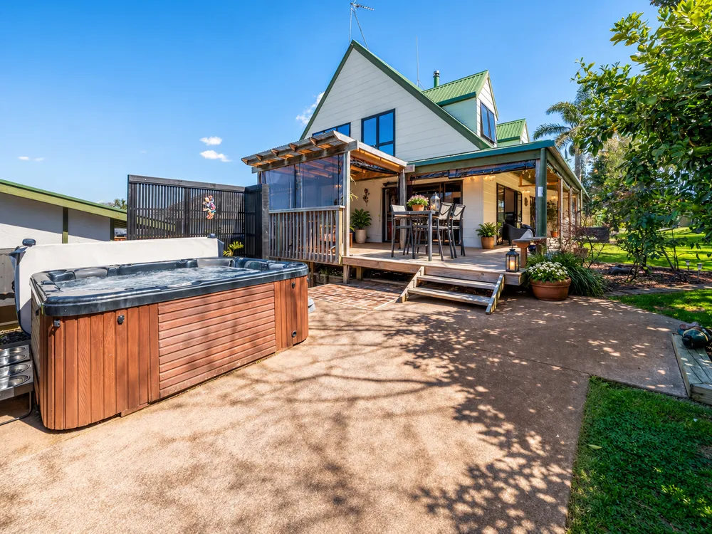 Photos of 16 Elliot Street