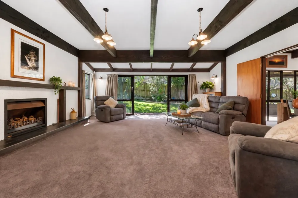 Photos of 16 Elliot Street