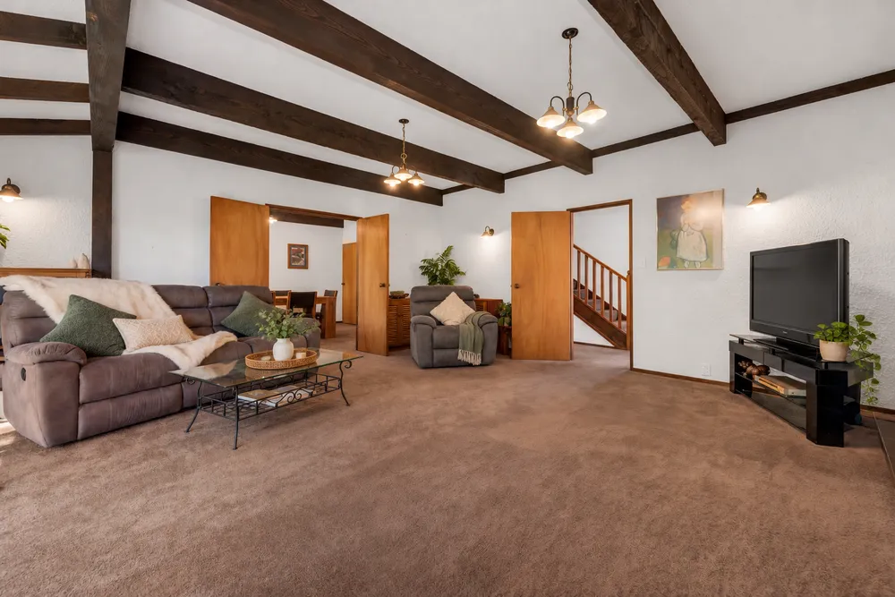 Photos of 16 Elliot Street