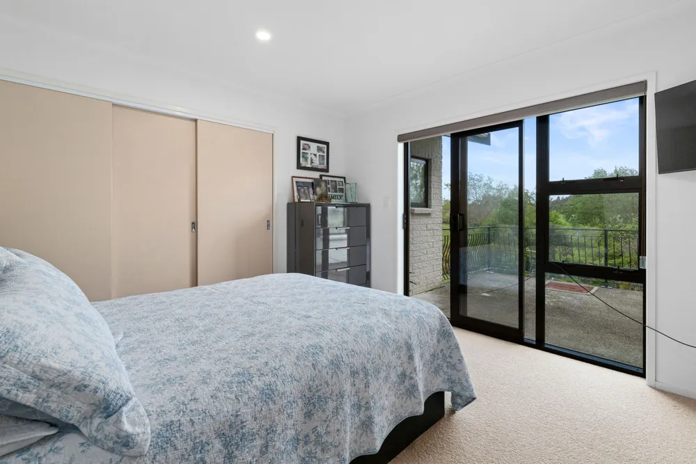 Photos of 540 Runciman Road