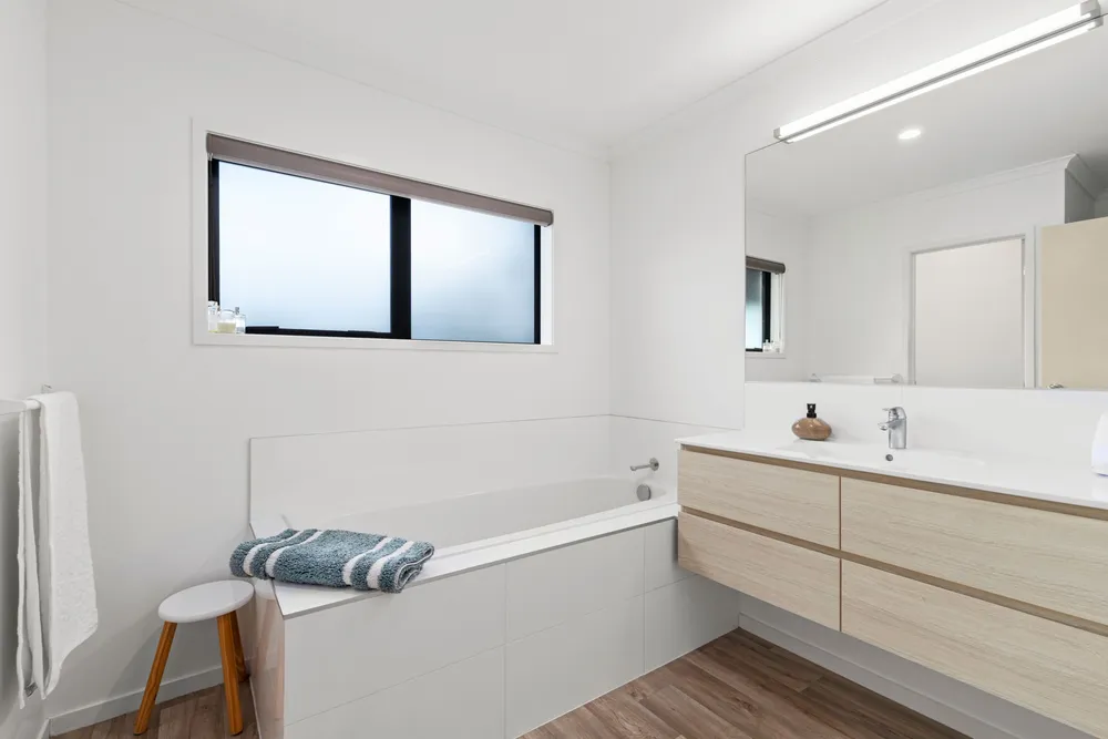 Photos of 540 Runciman Road