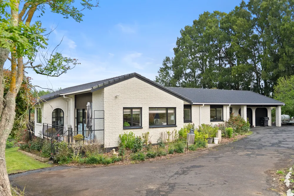 Photos of 540 Runciman Road