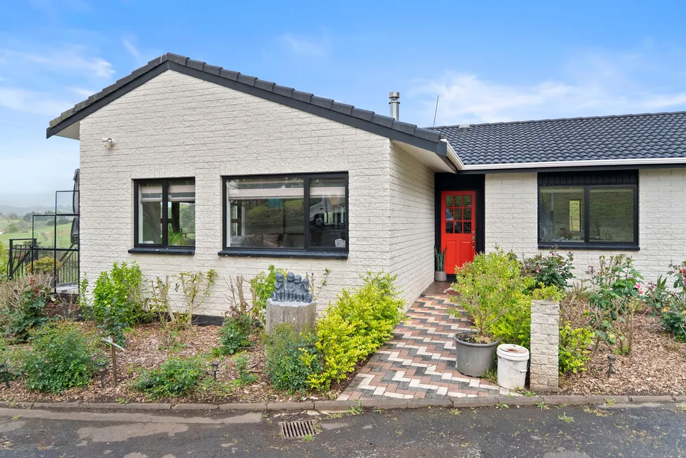Photos of 540 Runciman Road