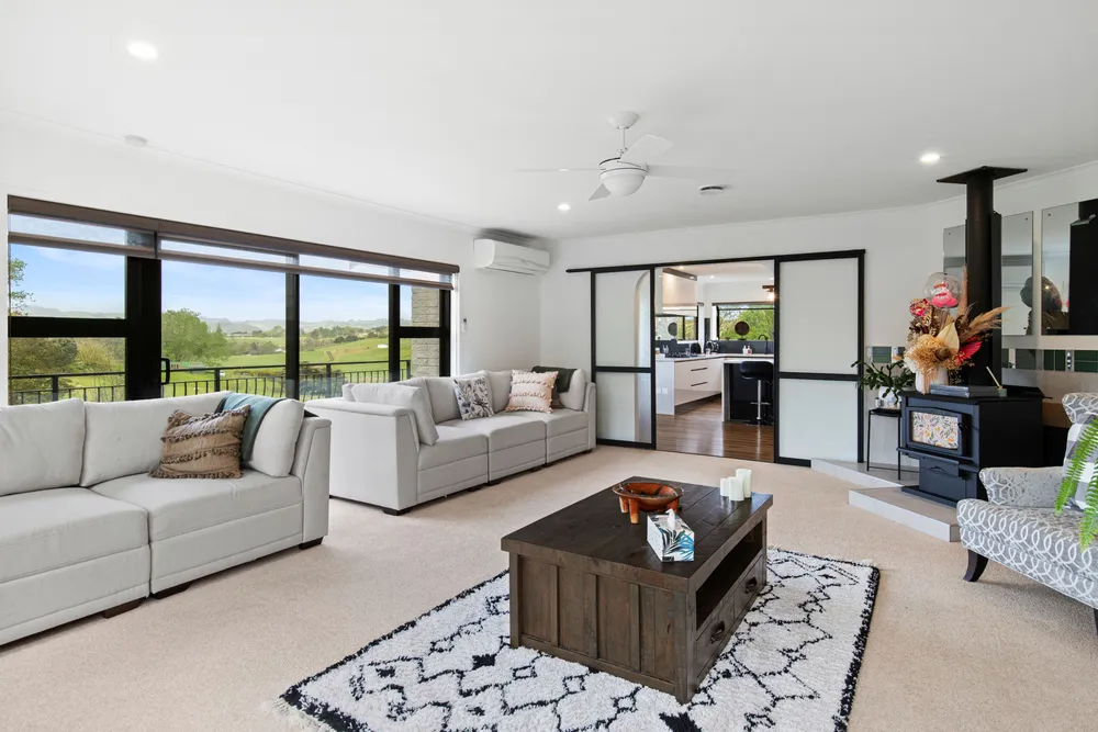 Photos of 540 Runciman Road