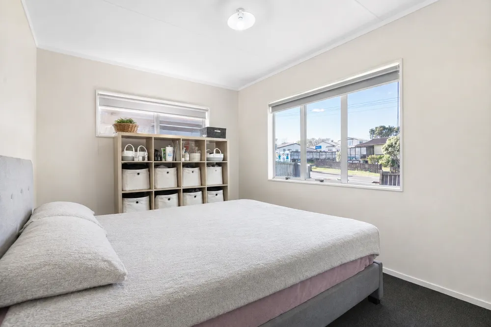 Photos of 185 Coxhead Road