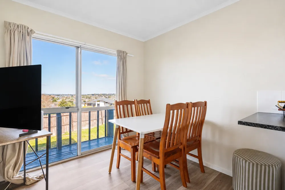 Photos of 185 Coxhead Road