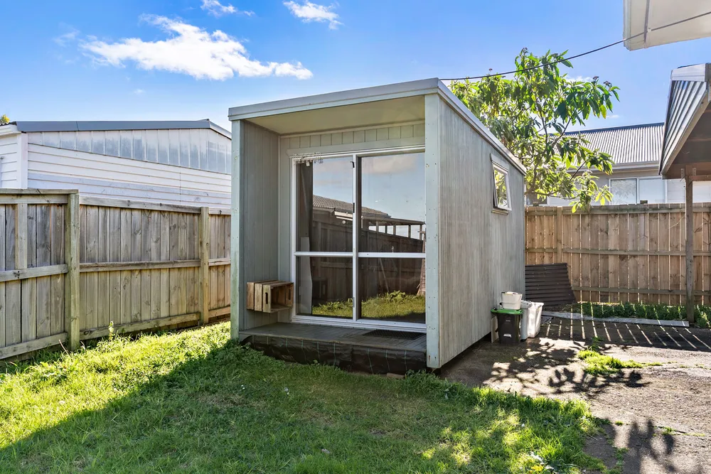 Photos of 185 Coxhead Road