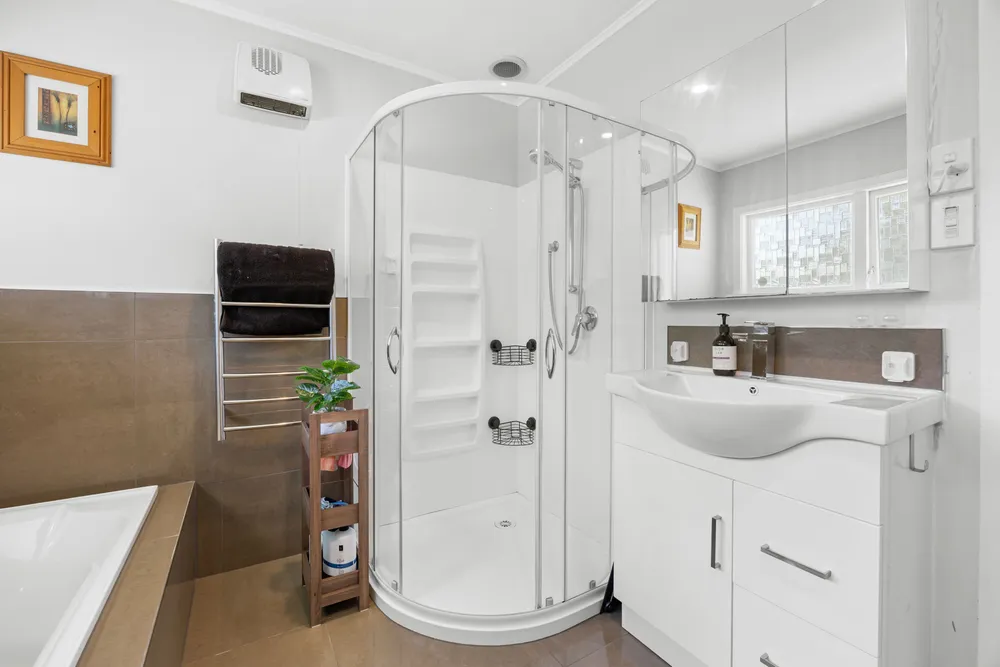 Photos of 47 Ennis Avenue