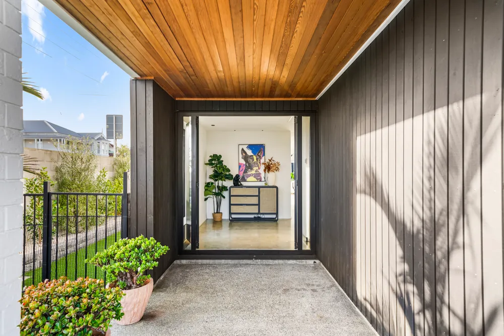 Photos of 72 Jutland Road