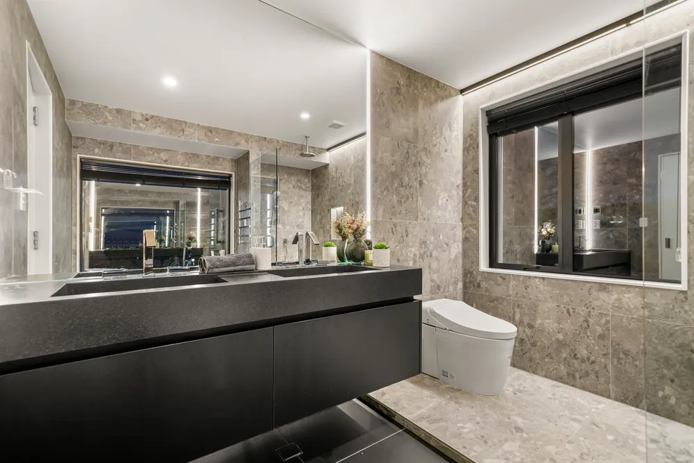 Photos of 72 Jutland Road