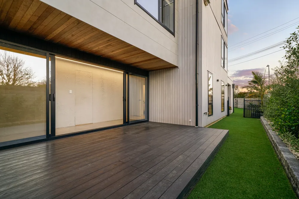 Photos of 72 Jutland Road