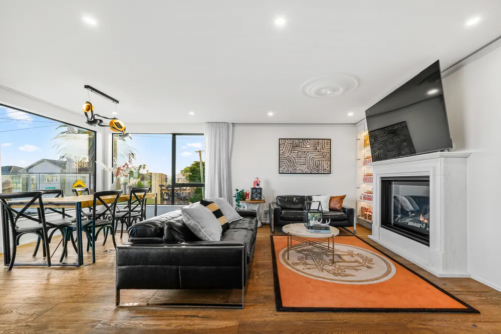 Photos of 72 Jutland Road
