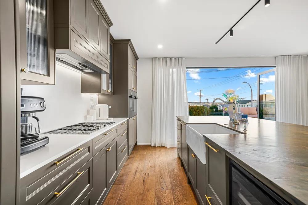 Photos of 72 Jutland Road
