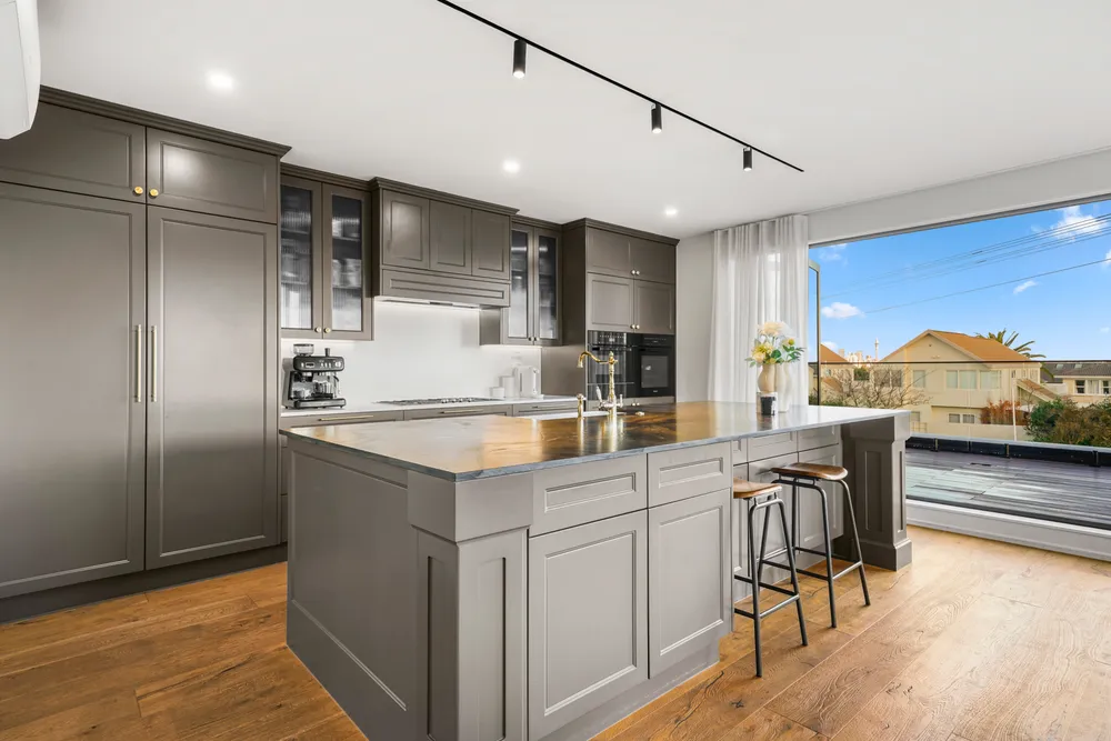Photos of 72 Jutland Road