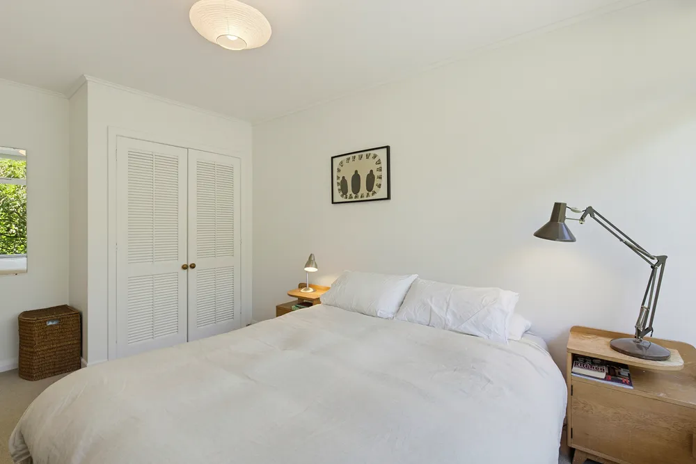 Photos of 335 Ohiro Road
