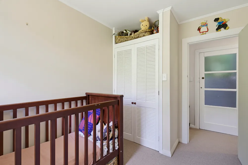Photos of 335 Ohiro Road