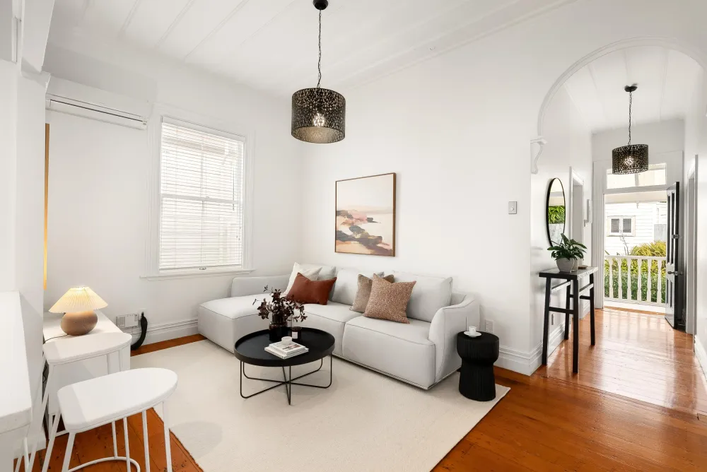 Photos of 16 Georgina Street