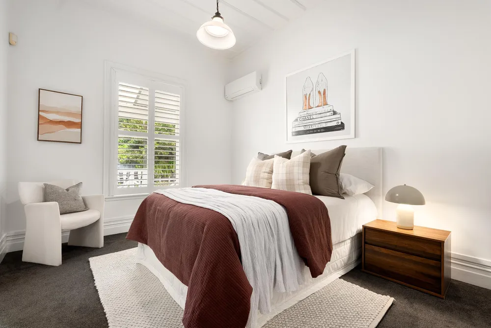 Photos of 16 Georgina Street
