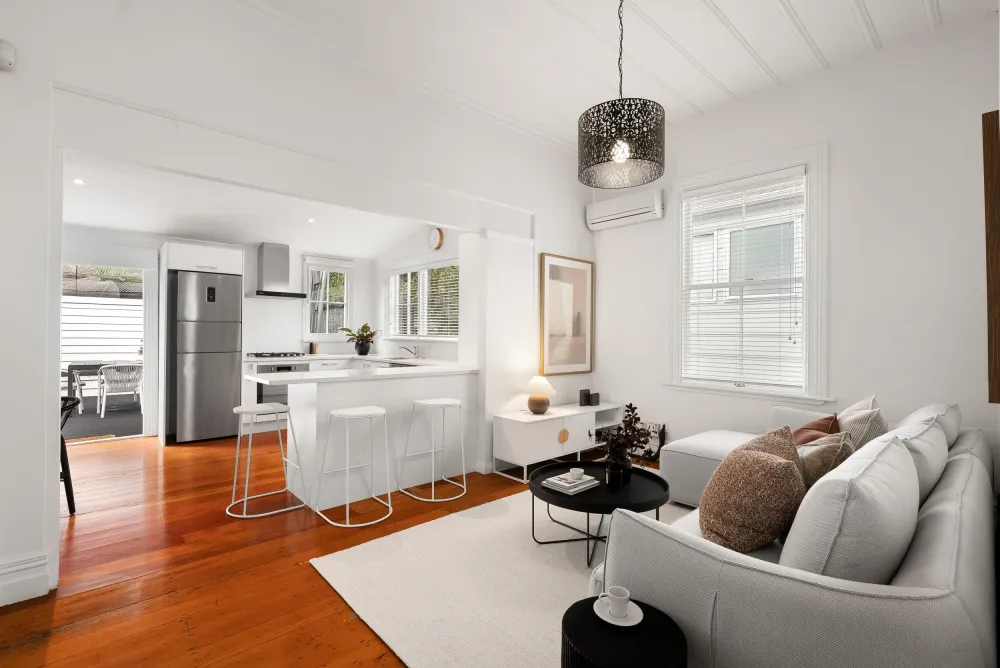 Photos of 16 Georgina Street