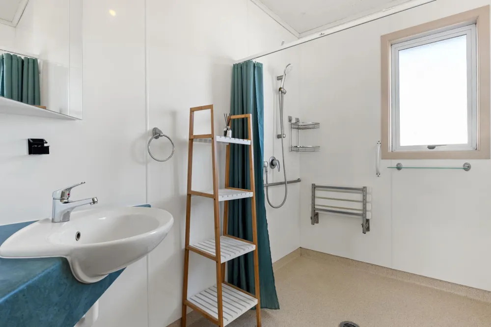 Photos of 9 Deanwell Avenue