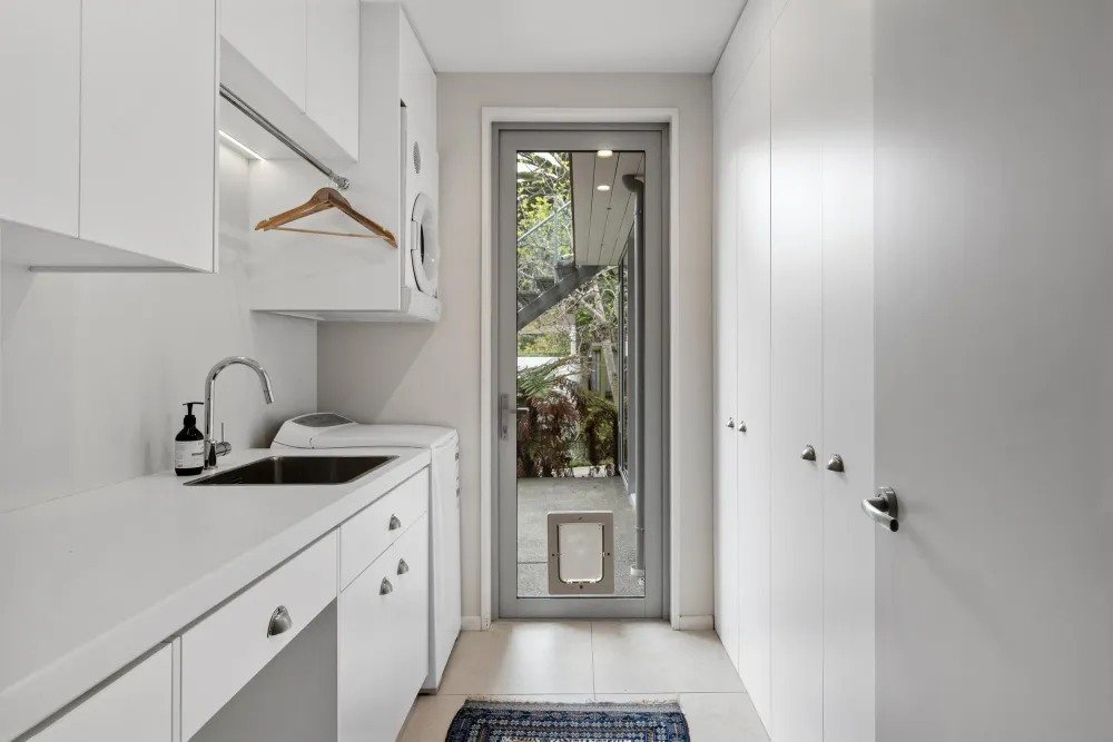 Photos of 2 Burgess Street