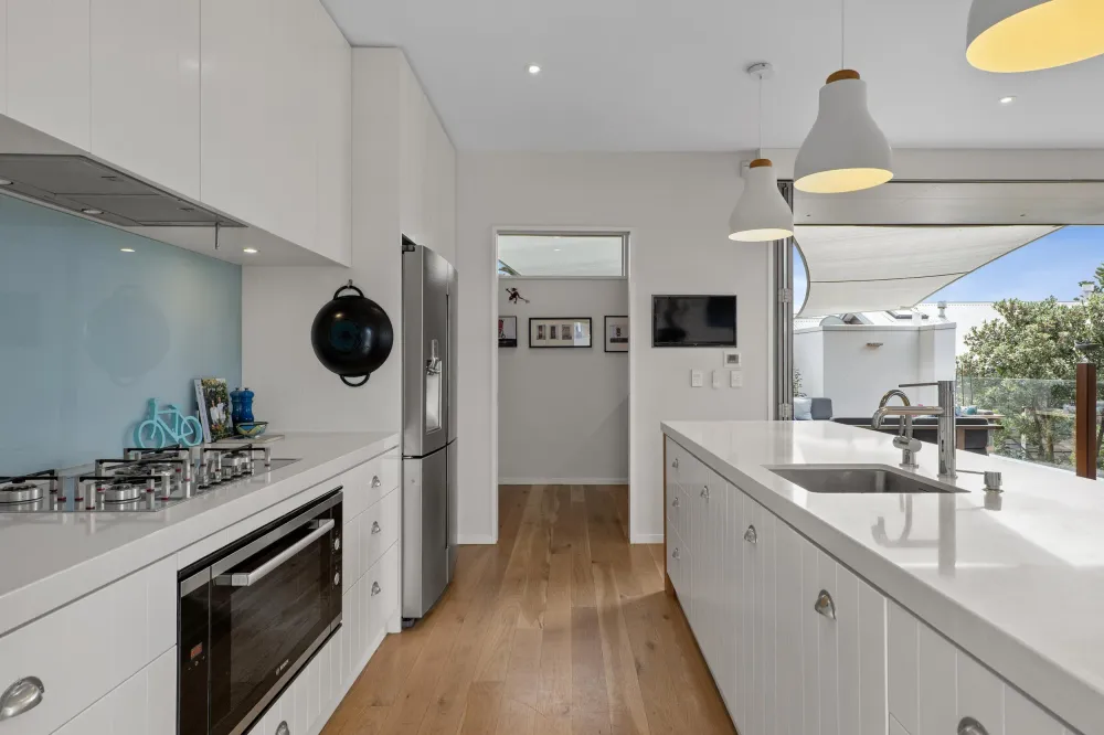 Photos of 2 Burgess Street