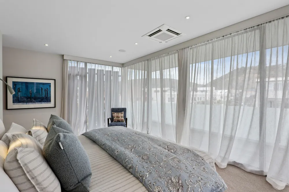 Photos of 2 Burgess Street