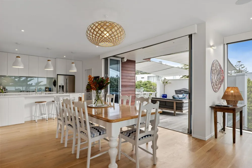 Photos of 2 Burgess Street