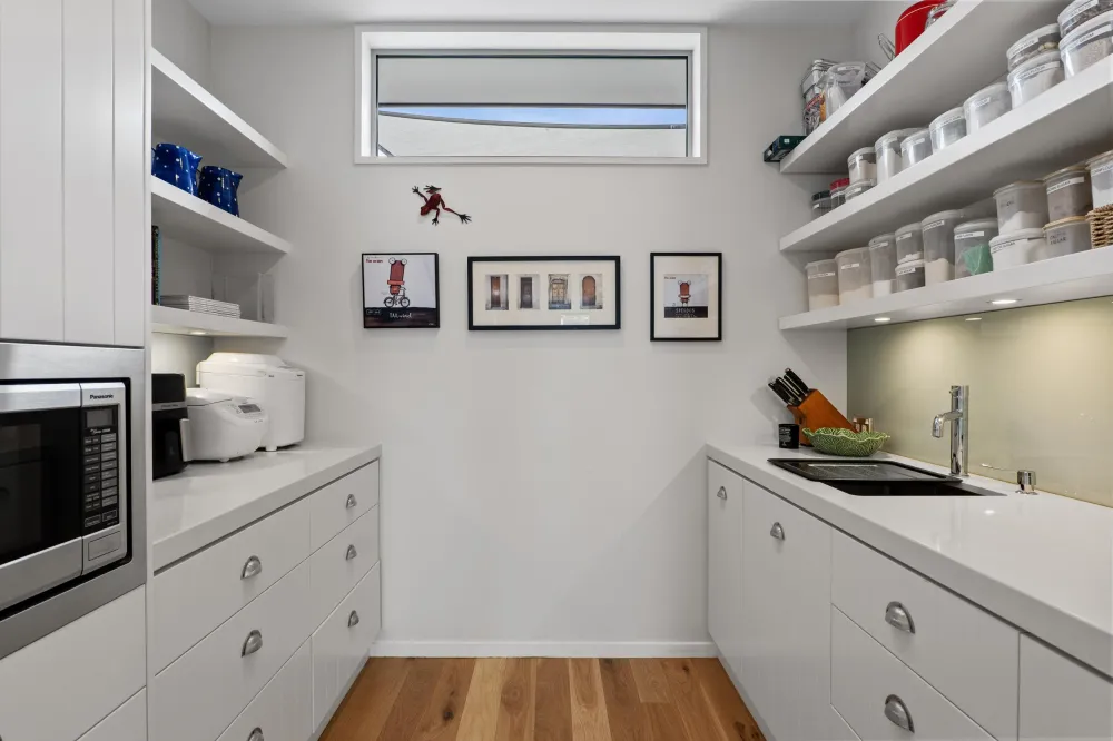 Photos of 2 Burgess Street