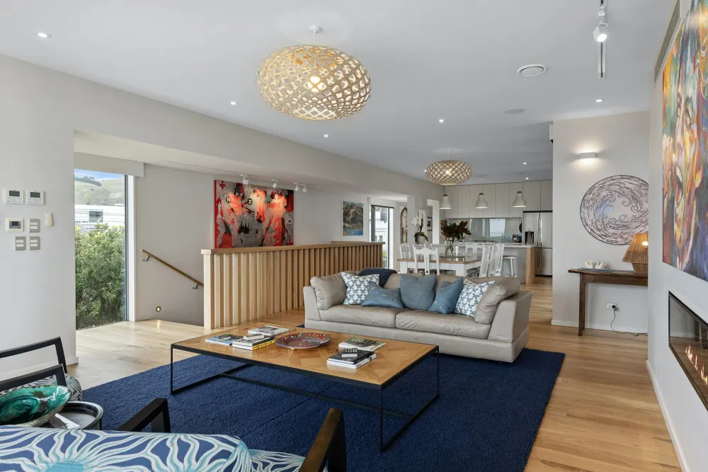Photos of 2 Burgess Street