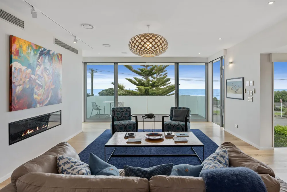 Photos of 2 Burgess Street