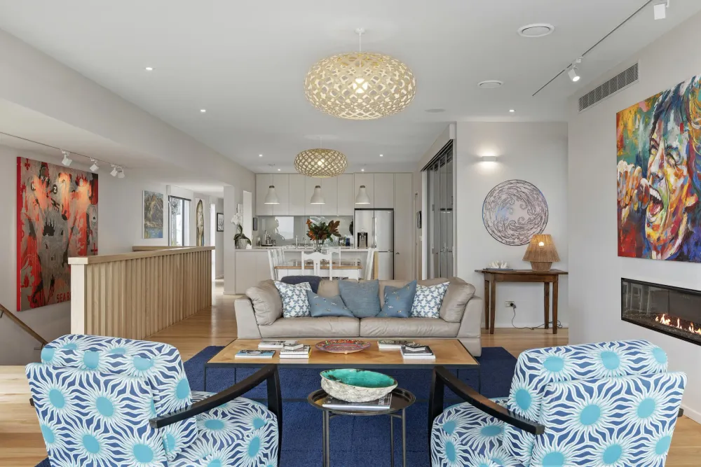 Photos of 2 Burgess Street