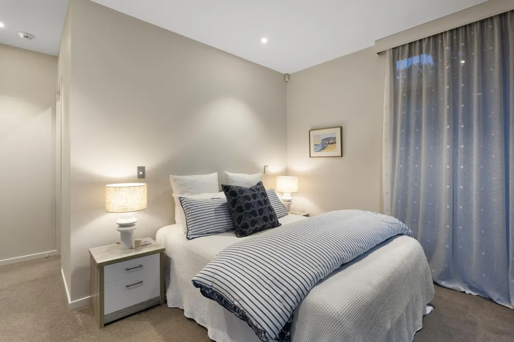 Photos of 2 Burgess Street
