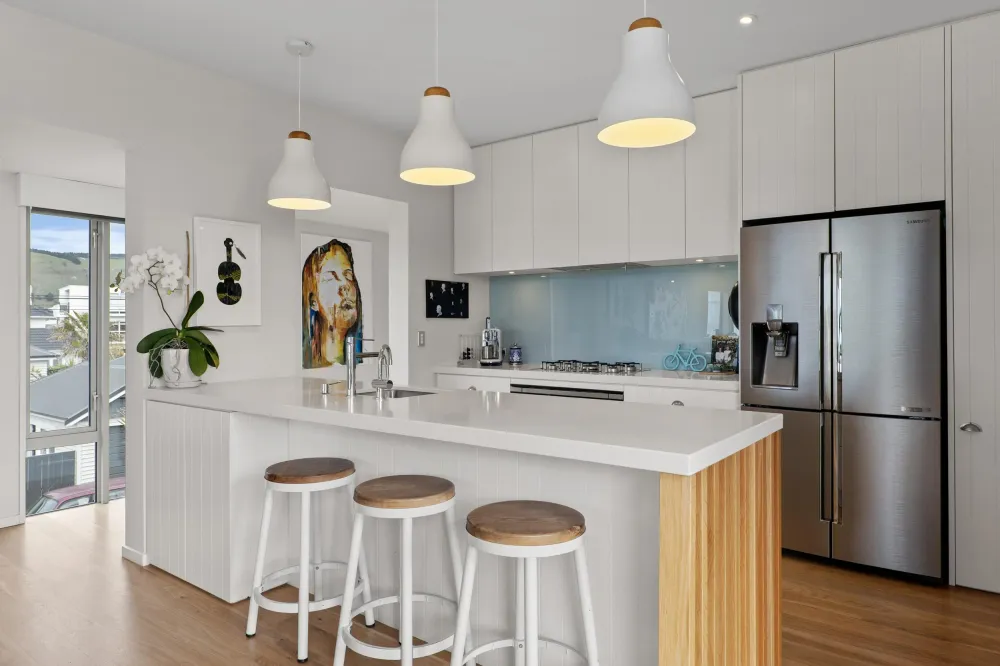 Photos of 2 Burgess Street