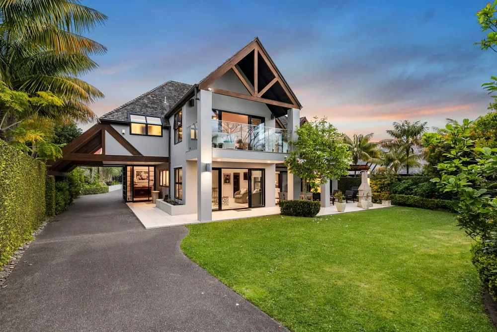 Photos of 8 Loreto Heights