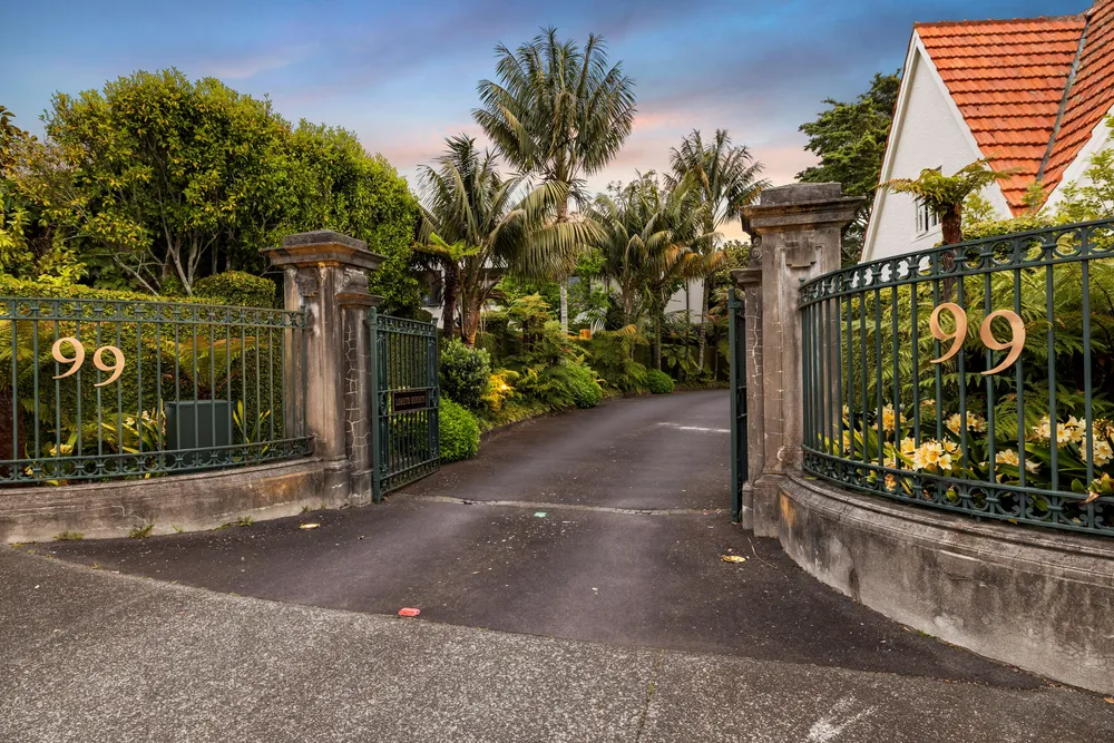 Photos of 8 Loreto Heights