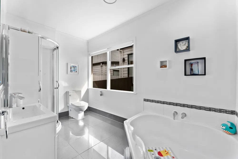 Photos of 1/508 Glenfield Road