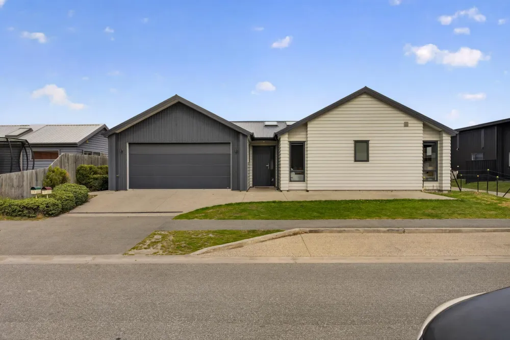 Photos of 17 Cumberland Road