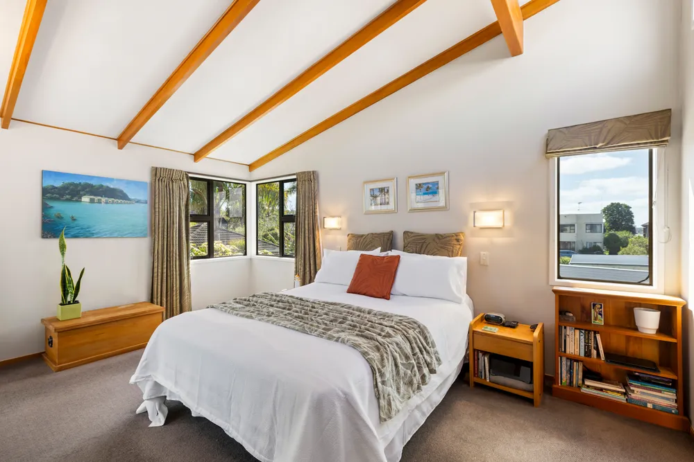 Photos of 339 Riddell Road