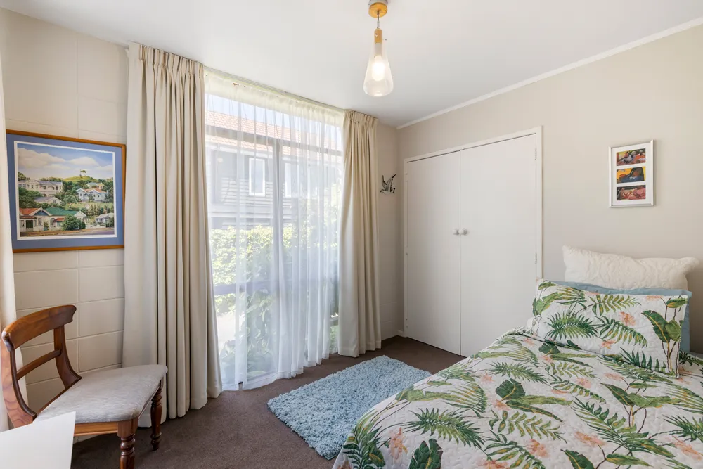Photos of 339 Riddell Road