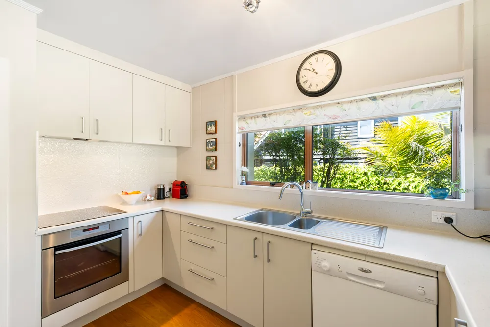 Photos of 339 Riddell Road