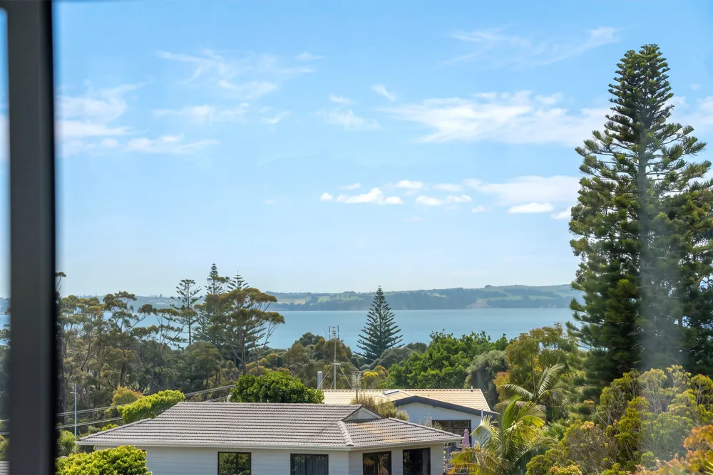Photos of 11 Manuwai Road